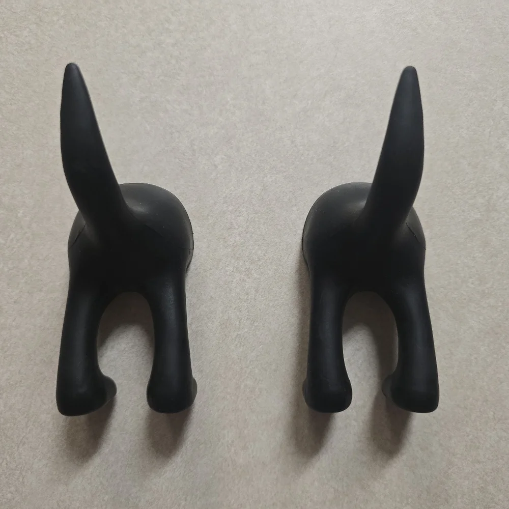 Cute Black Silicone Dog Tail Towel Holders - Set of 2 - Picture 2 of 5